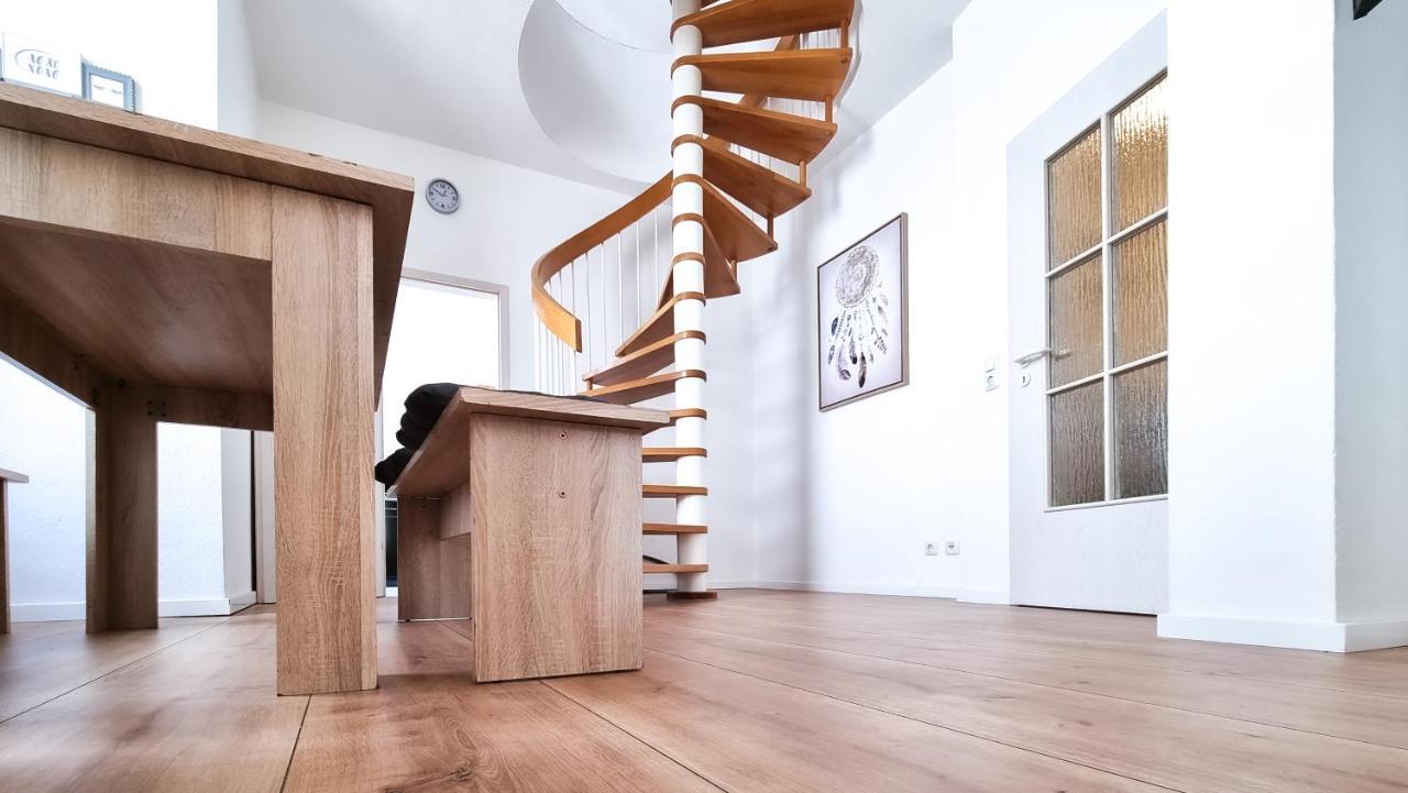 Malerische Maisonettewohnung Mit Zwei Balkonen بلوين المظهر الخارجي الصورة